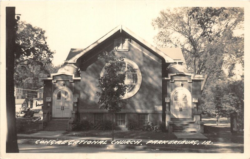 J5/ Parkersburg Iowa RPPC Postcard c1940s Congregational Church 68