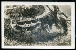 h2078 - BAIE COMEAU Quebec 1940s Manoir Tennis Court. Real Photo Postcard