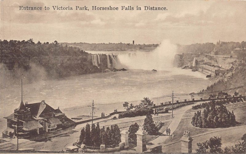 NIAGARA FALLS CANADA~ENTRANCE TO VICTORIA PARK-HORSESHOE FALLS PHOTO POSTCARD