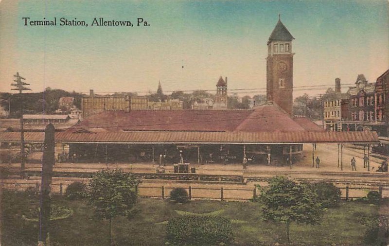 Postcard Terminal Station Allentown PA Scene Vintage
