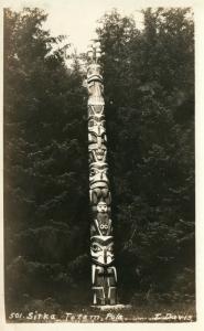 INDIAN TOTEM POLE SITKA ALASKA ANTIQUE REAL PHOTO POSTCARD RPPC