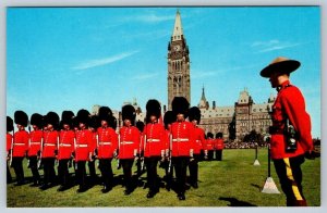 Changing The Guard, Parliament Hill Ottawa Ontario Canada, Vintage Postcard, NOS