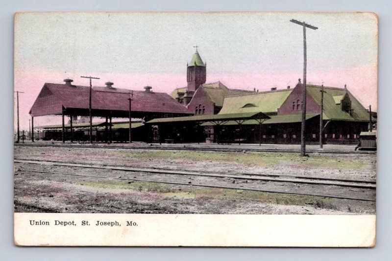 UNION TRAIN DEPOT ST. JOSEPH MISSOURI POSTCARD (c. 1910)