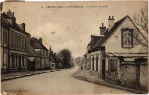 CPA CHATEAUNEUF-en-THYMERAIS - La Rue de Verneuil (200075)