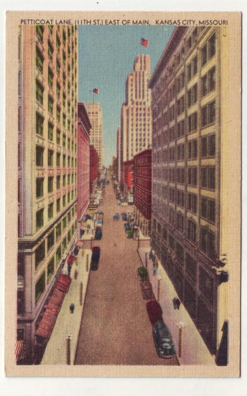 P286 JL 1946 postcard kanas city mo petticoat la street view