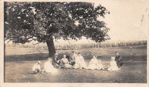 J46/ Chicago Illinois RPPC Postcard c1910 Well-Dressed People Under Tree 254