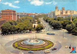 BT14081 Fuente de Neptuno y paseo del prado car voiture bus Madrid         Spain