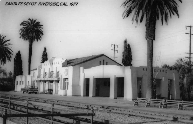 Riverside California 1977 Santa Fe train depot real photo pc Z49832