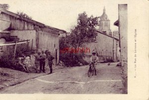 LA RUE DE LORRAINE ET L'EGLISE man on bicycle soldiers roadside l'homme a velo