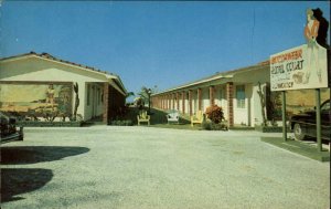 St Petersburg Florida FL Hotel 1950s-60s Postcard