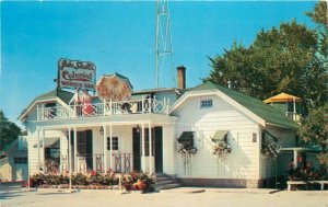 Appleton Wisconsin Skall's Colonial Postcard Wonder Bar Fagan Publishing 21-219