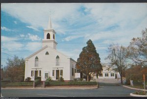 America Postcard - Baptist Church, Osterville, Cape Cod, Massachusetts   RT755