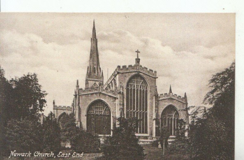 Nottinghamshire Postcard - Newark Church - East End - Ref 11060A