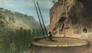 Kiva of Ancient Cliff Dwellers Rito deLos Frijoles Canyon New Mexico Postcard