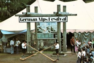 1970s HUNTER MTNS NEW YORK GERMAN ALPS FESTIVAL SUMMER FESTIVAL POSTCARD P929