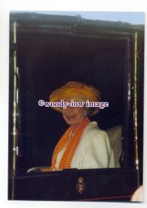 pq0115 - Queen Elizabeth at Royal Ascot - postcard