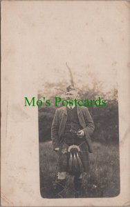 Ancestor Postcard - Men's Fashion, Elderly Scottish Gentleman in a Kilt RS33745