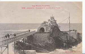 France Postcard - Les Basses-Pyrenees - Biarritz - Passerelle Et Rocher   ZZ3741