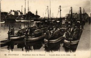 CPA DEAUVILLE - Torpilleurs dans les Bassins - Torpedo-Boats in the (515666)