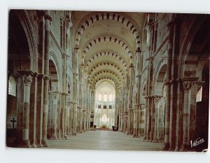 Postcard La nef romane, La basilique Sainte-Madeleine, Vézelay, France