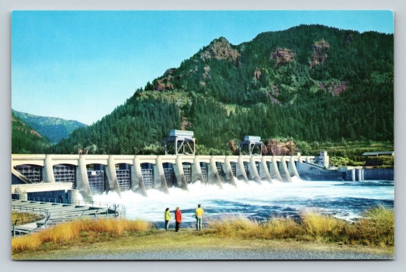 Bonneville Dam at Columbia River Near Portland Oregon Vintage Postcard 0803