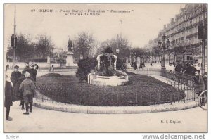Place Darcy- Fontaine Jeunesses Et Statue De Rude, Dijon (Côte-d´Or), Fra...