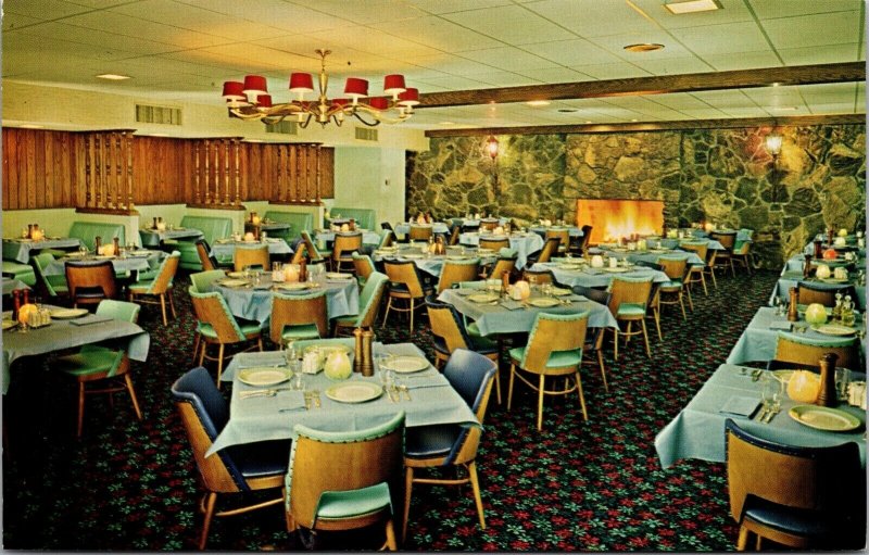 Postcard Restaurant at the Holiday Inn Route 66 in Flagstaff, Arizona~4250