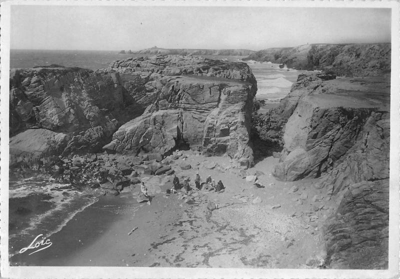 BR48512 Ile de Quiberon rochers de port bara et cote de port blanc       France