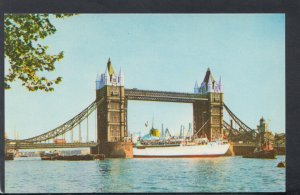 London Postcard - Tower Bridge     T6360