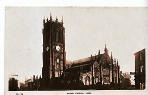 Yorkshire Postcard - Parish Church - Leeds - Real Photograph  ZZ2971