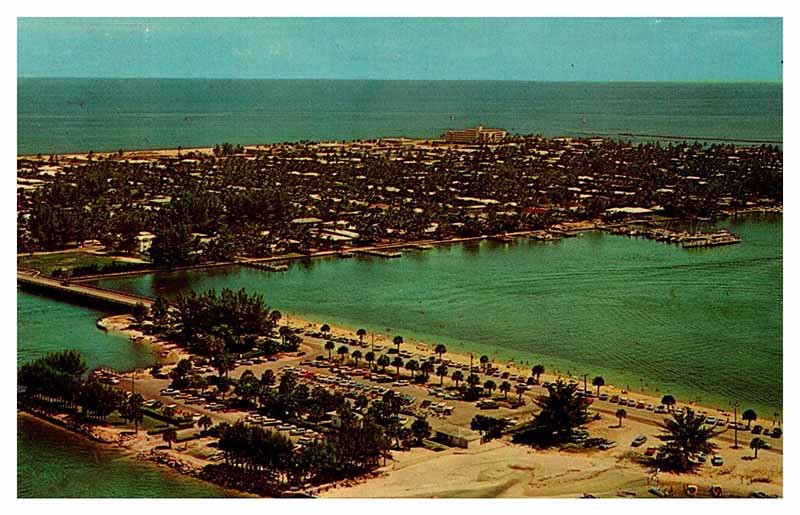 Postcard BEACH SCENE Riviera Beach Florida FL AS3550