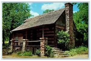 c1960 Old Matts Cabin Shepherd Hills Country Near Branson Missouri MO Postcard