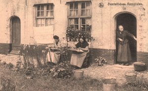 Vintage Postcard 1900's Dentilleres Flamandes Ern Thill Bruxelles Serie Dentelli