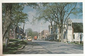 P3229 vintage postcard main street scene thomaston maine traffic etc