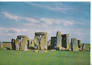 Wiltshire Postcard - Stonehenge - Salisbury - From The South-West - Ref 658A