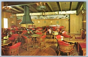 1950-60's NORMANDY FARM POTOMAC MD DINING ROOM INTERIOR BROWN PANELING POSTCARD