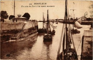 CPA HONFLEUR Port a la merée montante voiliers (982022)