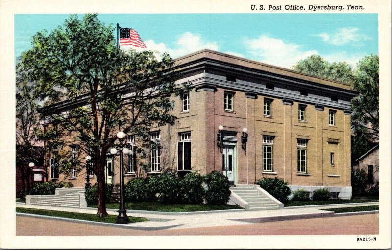 Linen Postcard United States Post Office in Dyersburg, Tennessee