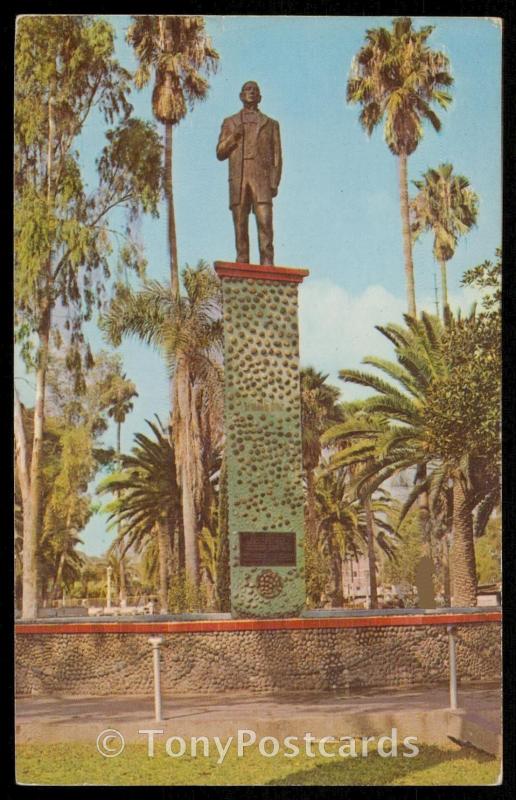 Benito Juarez Statue