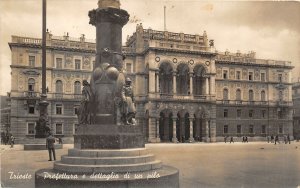 Lot 36 italy trieste prefettura e  dettaglio  di un pilo real photo