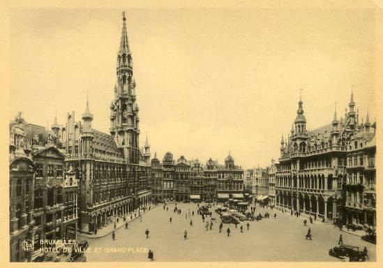 Belgium - Brussels, Hotel de Ville & Grand Place *RPPC