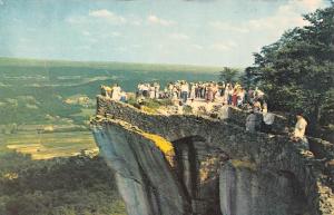 TN, Tennessee  LOVERS LEAP CROWD~Rock City Gardens~LOOKOUT MOUNTAIN  Postcard