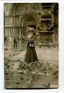 401753 VENICE Piazza San Marco PIGEON Lady Old PHOTO Russia