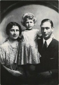 CPM AK George VI with Princess Elizabeth BRITISH ROYALTY (791440)