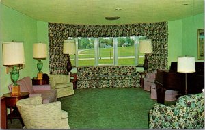 Postcard Wesley Manor, The Pengilly Solarium Retirement Home Frankfort, Indiana