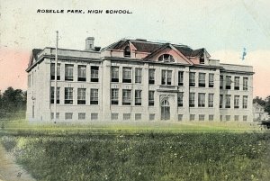 Postcard Early View of  High School in Roselle Park in New Jersey.     Y9