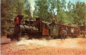 Postcard MO Branson Silver Dollar City Train Robbery Frisco-Silver Dollar Line