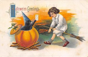 Halloween Greetings Clapsaddle, Wolf Publishing Halloween Writing On Back 