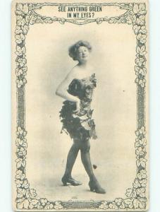 Pre-Linen risque WOMAN WEARS SEXY DRESS MADE OF GREEN LEAVES J3106