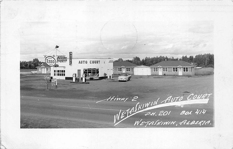 Wetaskiwin Alberta Canada Esso Gas Station Auto Court Hwy 2  RPPC Postcard